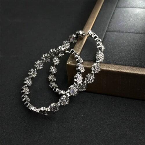 S925 sterling silver earrings December new product star earrings female fashion personality classic punk ear jewelry