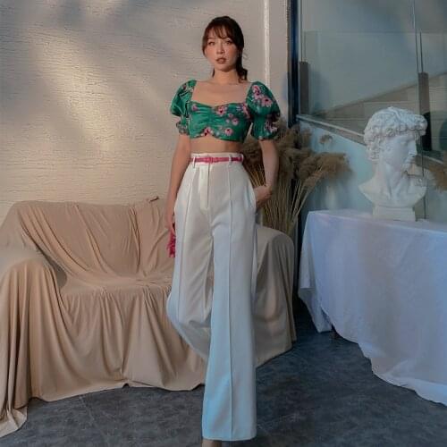 2020 New Holiday Style Emerald Flower Silks and Satins Puff Sleeve Short Shirts Vintage Square Collar Blouse Women Sexy Tops