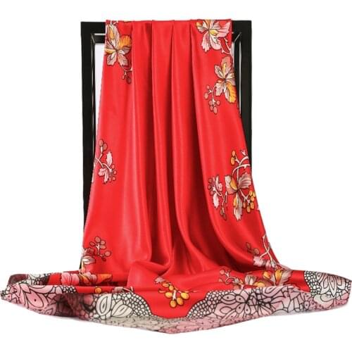 2021 New Womens Silk Scarf Fashion Color Green Printed Bandana Lady Square Scarves Soft Bags SCARF Shawl