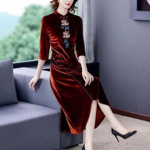 Autumn Vintage 3XL Plus Size Elegant Bodycon Midi Party Dresses 2021 Winter Gold Velvet Floral Embroidery Dress Vestidos