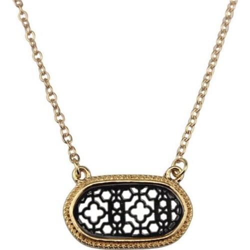 8 Colors Option Gold Chain Hollow Clover Frame Mini Oval Choker Necklaces for Women 2020 New Trendy Jewelry