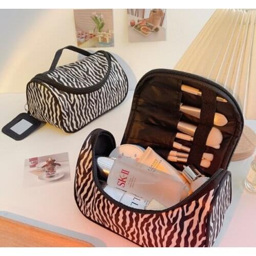 Women advanced sense of portable large capacity travel new high appearance level wash brush storage makeup bag J05