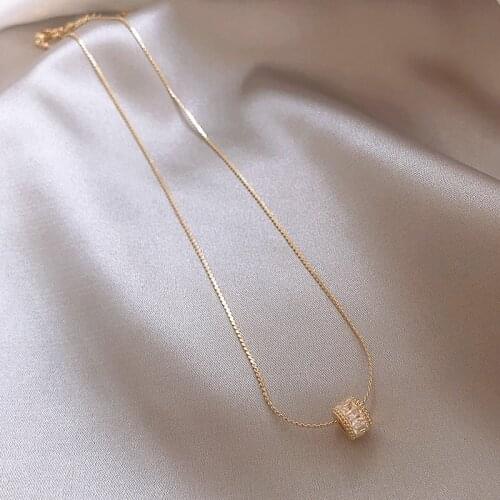 Hot Sale Classic white Crystal Geometric Necklace Pendant Chokers Necklace For Women Statement Jewelry