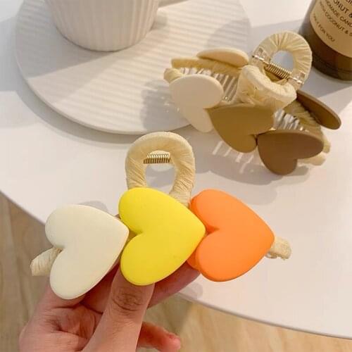 New Korean gradient Heart-shaped clip For Women Girls Temperament Simple Versatile Daily Back Head Plate Hair Clip Banquet