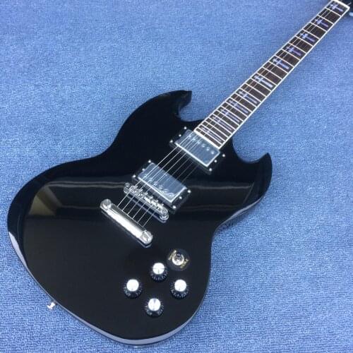 Free delivery, customized high quality electric guitar, rosewood fingerboard Black Guitar,chrome-plated hardware