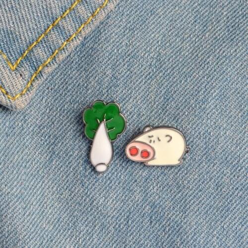 Cute Pig Eat Cabbage Enamel Lapel Pins Cartoon Animal Vegetable Brooches Badges Funny Jackets Bag Jewelry Gifts for Women Kids