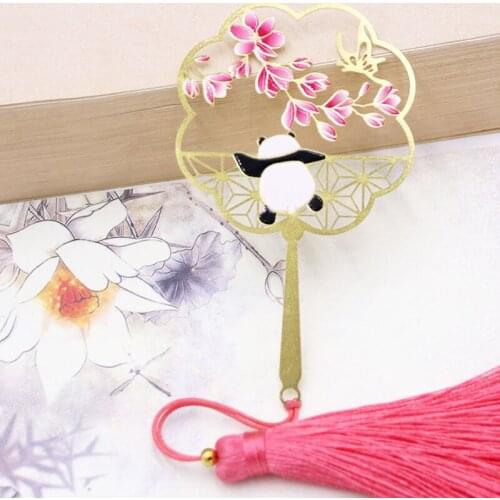 1pc Kawaii Panda Frolics Bookmark Cute Christmas Pendant Art Exquisite Book Mark Page Folder Office School Supplies Stationery