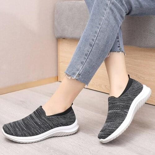 2021 Spring Knitting Womens Vulcanized Shoes Ladies Sneakers Slip on Mesh Breathable Female Flats Woman Loafers Walking Shoes