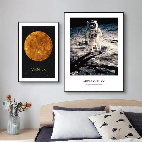 Vintage Retro Pop Venus Astronaut Space Art Posters and Prints Canvas Painting Wall Pictures for the Home Living Room Decoration
