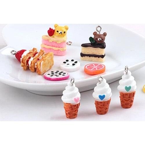 10pcs 3D Bear Strawberry Cake Heart Ice Cream Resin Charms DIY Craft Fit Bracelet Jewelry Handmade Delicious Dessert Pendants