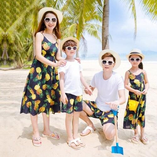 Matching Mother Daughter Clothes Summer Sleeveless Pineapple Dresses Girls Fruit Robe Dress Mommy And Me Family Clothing Dad Son