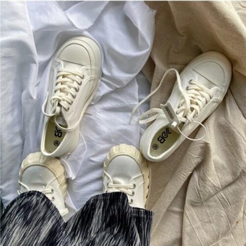 New Sports Casual Shoes Women Platform Female Canvas Big Toe Shoes Breathable Lace Up Student Canvas Sneakers