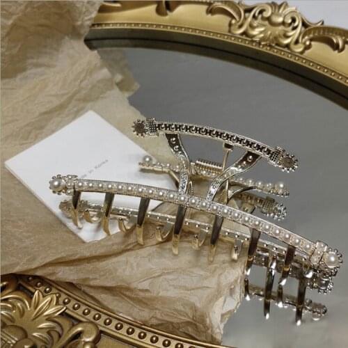 Women Grab clip metal pearl inlaid with diamond hair grab vintage hairpins