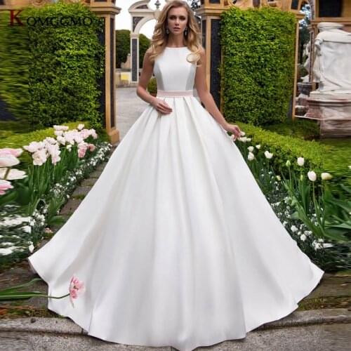 Vestido De Noiva 2021 Hot Sale Chapel Train Satin Sleeveless Bridal Ball Gown Elegant O-Neck Backless Wedding Dress for Women