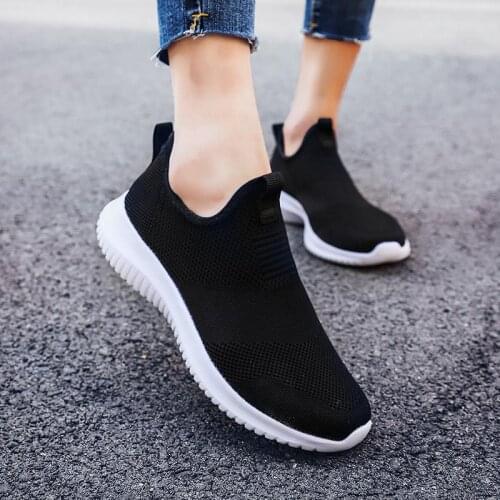 Plus Size Summer Breathable Sneakers Women Sport Shoes Men Sports Shoes for Women 2021 Black Running Sneakers for Women A-592