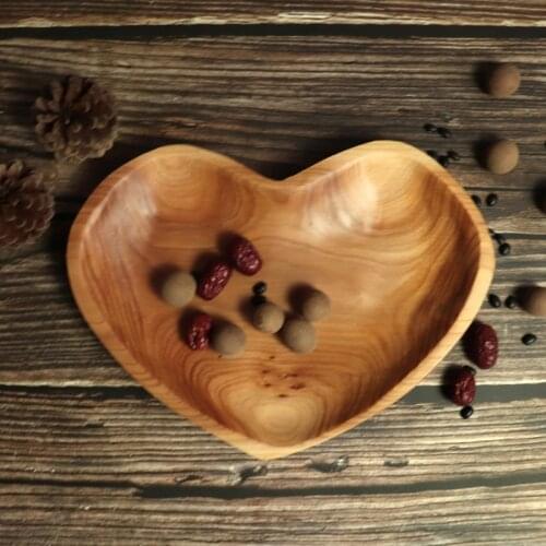 Wooden Heart Shape Serving Tray Fruit Storage Plate Snacks Fruit Tray Candy Dessert Platter Kitchen Tableware