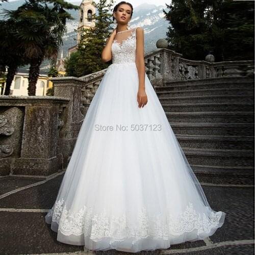 Vestido De Noiva A Line Tulle Wedding Dresses Scoop Sleeveless Lace Appliques Backless Bridal Gowns Sweep Train Plus Size