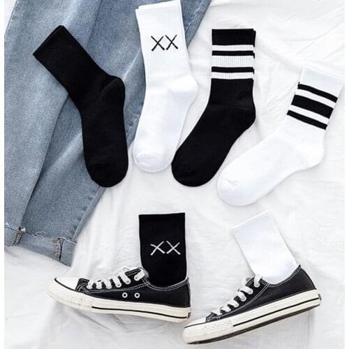 Long Tube Women Socks Korean Version Autumn Winter Black White Pure Color Man Couple Middle Tube Socks