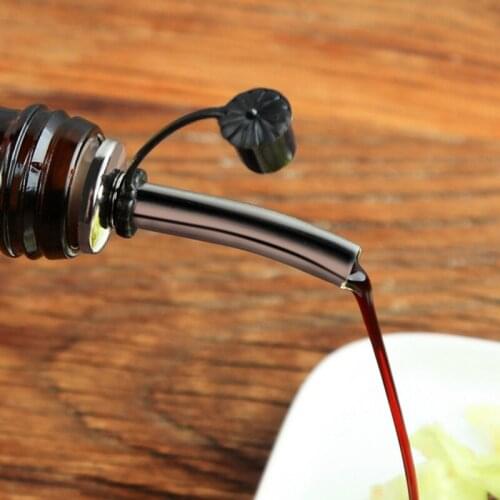 Wine Pourer Dispenser Wine Bottle Stopper Leak Proof Wine Bottle Kitchen Tool Stopper Cap Olive Oil Sprayer Mouth Dispenser