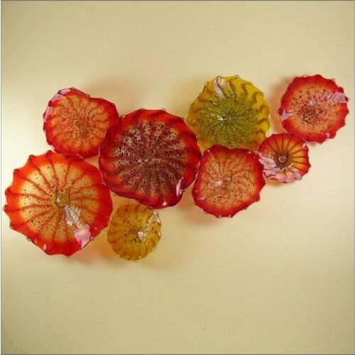 Modern Hand Made Blown Glass Flower Plates Blown Glass Plates Art Decoration Fashionable Large Decorative Glass Hanigng Plates