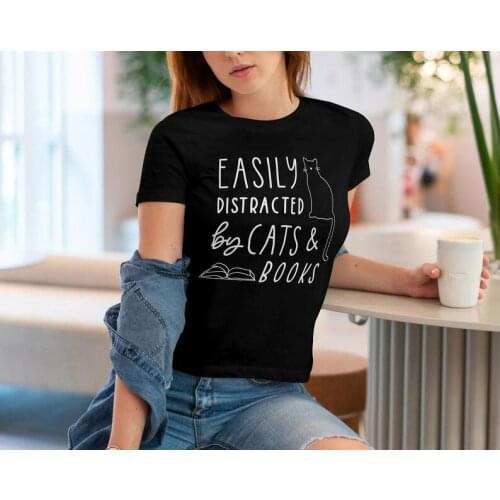 Easily Distracted By Cats And Books Mom Mama Shirt Funny Kawaii 100% Cotton Women Harajuku Tshirts Plus Size Short Sleeve Tees