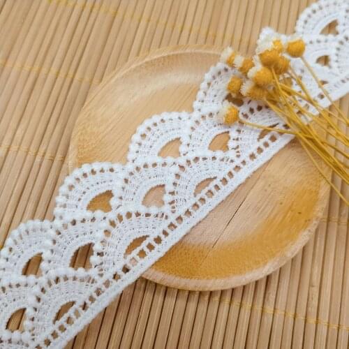 1Yards High Quality Wedding Dress Applique Embroidery Lace Fabric Guipure 3.3cm Lace Ribbon Clothing Sewing Supplies encajes LA2