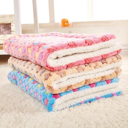 Autumn Winter Pet Bed Blankets Thicken Warm Dog Sleep Mat Cover Cozy Soft Coral Fleece Puppy Dog Bed For Small Large Dogs Cats
