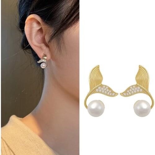 RscvonM Women's Gold Earrings