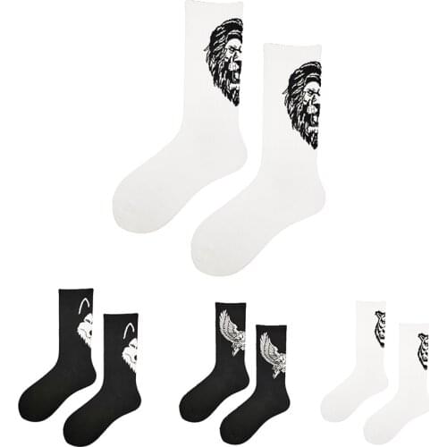 1pcSocks Male Korean Version Of The Tube Trend Black And White Socks Male Four Seasons Breathable Basketball Sports Cotton Socks