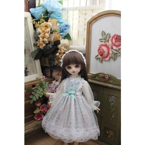 BJD doll dress is suitable for 1/31/41/6 and Blythes giant baby fashion floral wall dress skirt + white simple headpiece suit