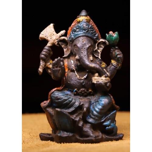 Tibetan monastery collections of copper wares are beaten by hand, chiseled, and painted with elephant trunk Elephant statue