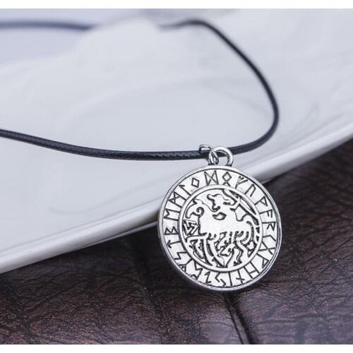 Euro-American Jewelry Nordic Retro Necklace Tide Men Viking War Horse Norway God Hammer Mens Pendant Necklace Wholesale