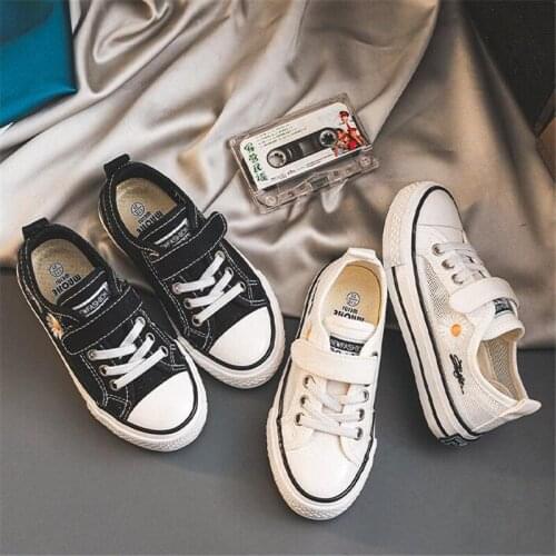 Girls' canvas shoes 2021 summer new fashion Daisy mesh breathable board shoes girls' soft bottom anti slip casual shoes