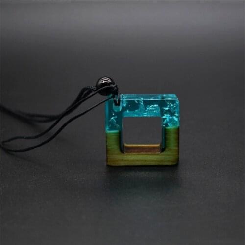 Hot-selling Vintage Collier Men Woman Fashionable Square Wood Resin Necklace Pendant Woven Rope Chain Chokers Jewelry Gifts