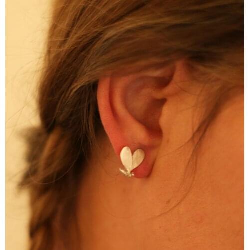 Mori Girl Cute Honeybee Side Studs Earrings For Women 2021 Original Fresh Silver Color Tiny Mini Animal Moths Earrings Jewelry