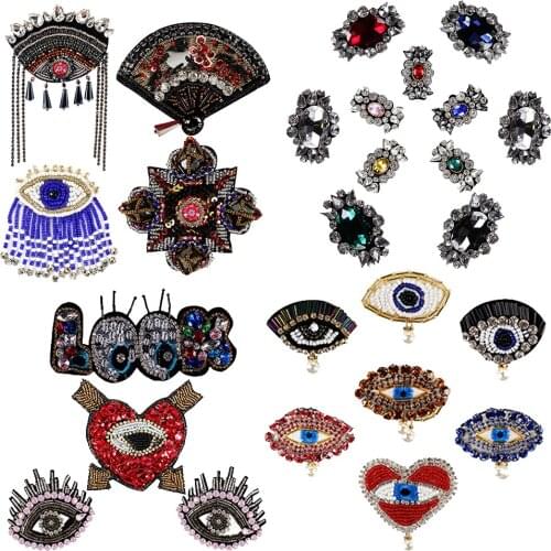 Rhinestone Eye Heart Bead Fan Look Sequin Flower Applique Patch Sew on Brooch Dress Bag Shoes Clothes Decor Apparel Accessory