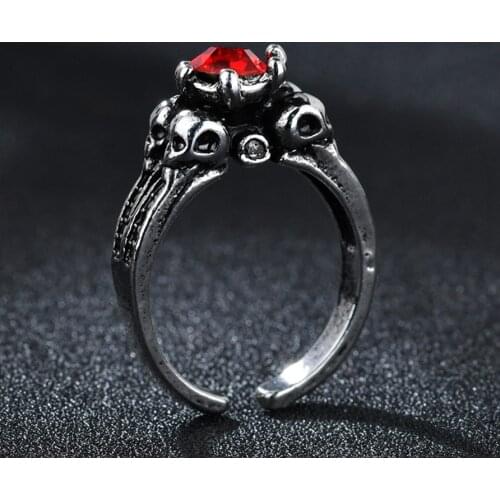 Hip Hop The Vampire Womens Rings Red Natural Stone Skull Rings Vintage Crystal Punk Rock Fashion Wedding Jewelry Cocktail Party