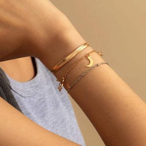 Bohemian Snake Chain Gold Bracelets for Women Star Moon Pendant Chain Herringbone Link Charm Bracelet Set On Hand Jewelry