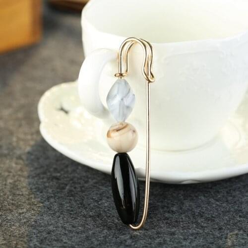 Vintage Natural Beaded Brooch Shawl Button Sweater Cardigan Scarf Pin Clip Suit Elegant Brooch for Women Jewelry Gifts