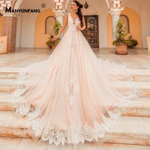2021 Hot Sale Deep V-Neck Sleeveless Embroidery Appliques Tulle Bridal Ball Gown High-End Backless Chapel Train Wedding Dress
