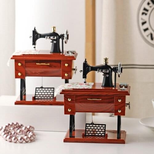 Classical Mini Sewing Music Box Plastic Decoration Music Box Creative Friends Birthday Gift Home Decoration