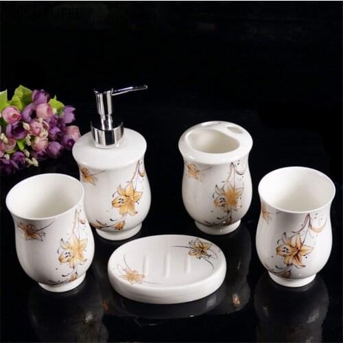 WSHYUFEI European Ceramics Bathroom Five-piece set High-end soap dispenser Wash Toothbrush Holder Creative Bathroom Kit