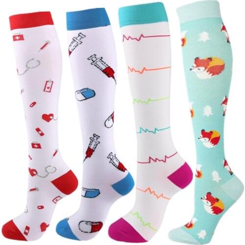 New Medical Compression Stockings Fit For Varicose Veins Edema Diabetes Atheletic Sports Socks Outdoor Running Men Women Socks