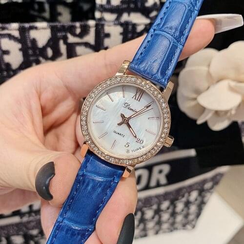 2021 New Women Fashion Watches New Womens Simplicity Casual Quartz Leather Band Watch Analog Wrist Watch Gift montre femme