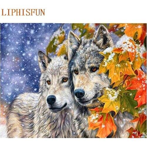 Diamond Painting Cross Stitch Full Square Round Picture of Rhinestone DIY Mosaic Embroidery Wolf Snow New Year Gift