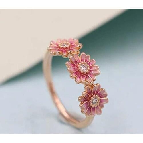 Korean Fashion Pink Daisy Flower Rings For Women Luxury Shiny Zircon Sunflower Finger Ring Girl Wedding Party Statement Jewelry