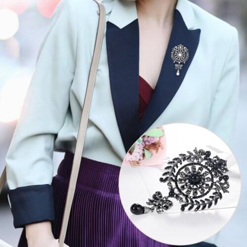 Brooch Special Pin Shiny Bright Womens Brooches Wedding Banquet Decoration For Women Girls LL@17