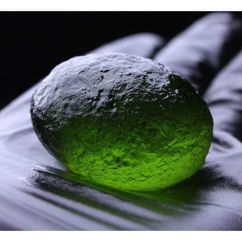 New Products Natural Czech Moldavite green aerolites crystal Reiki Healing stone energy apotropaic 15-51g take along gem 1pcs