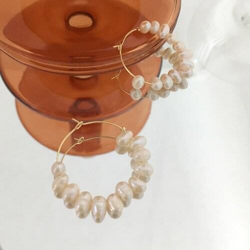 Monlansher Baroque Natural Pearl Beaded Hoop Earrings Gold Color Metal Hoop Earrings Elegant Vintage Fashion Earrings Jewelry