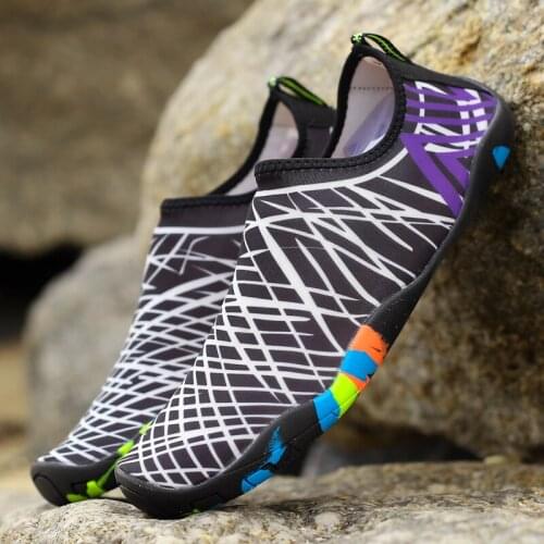 New Water Shoes Barefoot Outdoor Beach Sandals Upstream Aqua Shoes Quick-Dry River Sea Diving Swimming Men Sneakers 5z